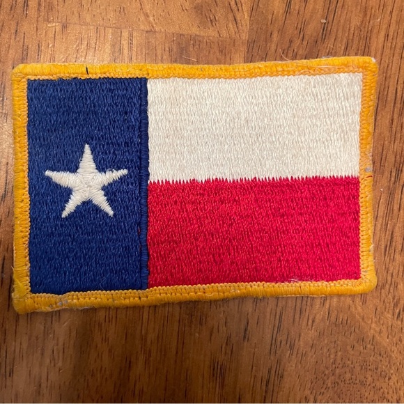 2 VTG Texas Flag Sew On Patches Appliqués 3.25”x2.25” Red White Blue 2:4 Gift - Picture 3 of 7